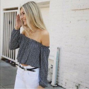 $2/15$ Brandy Melville/JGalt Maura Navy Blue White Flowers Crop Top EUC XS